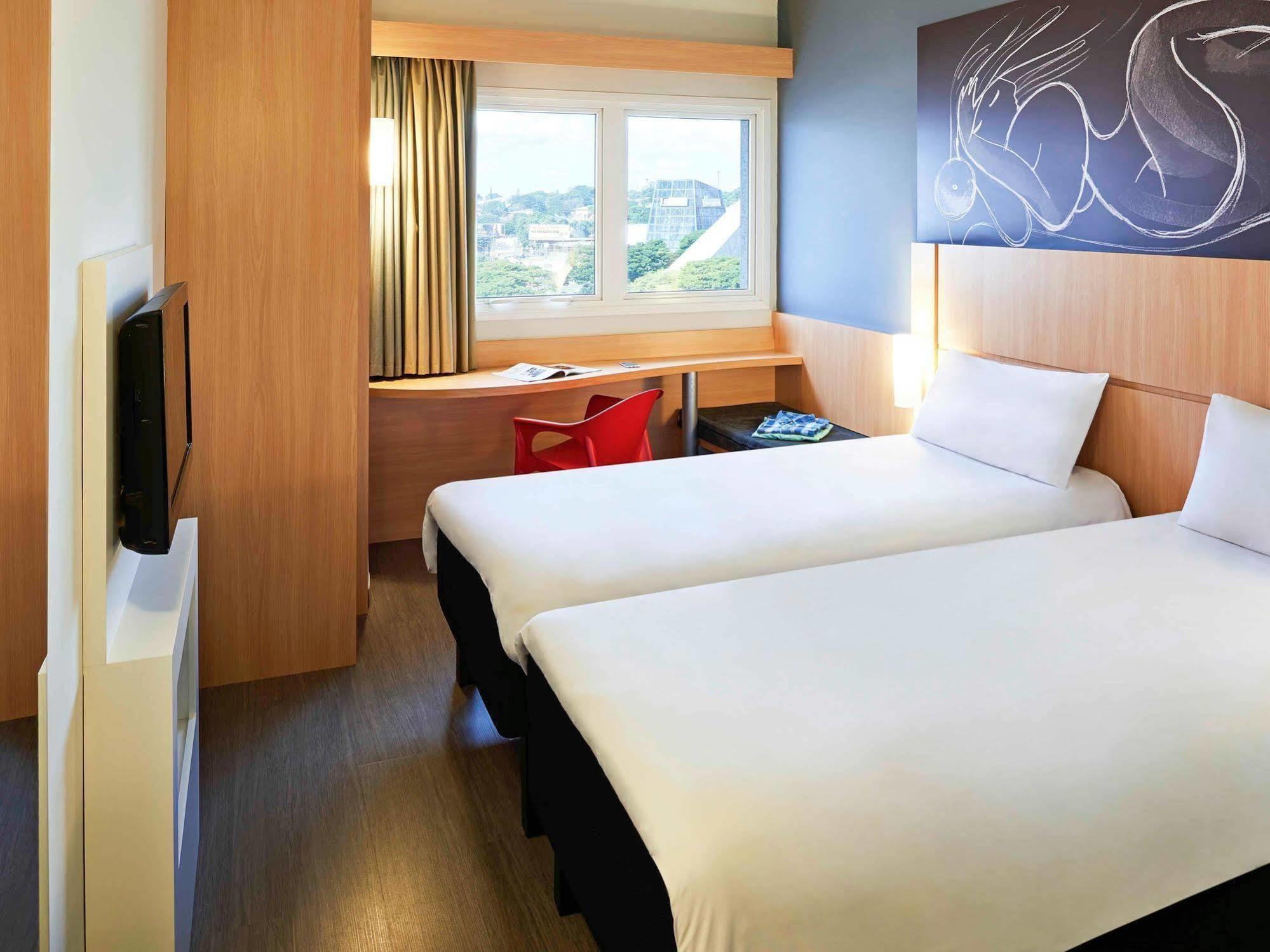 Ibis Goiania Hotel ภายนอก รูปภาพ